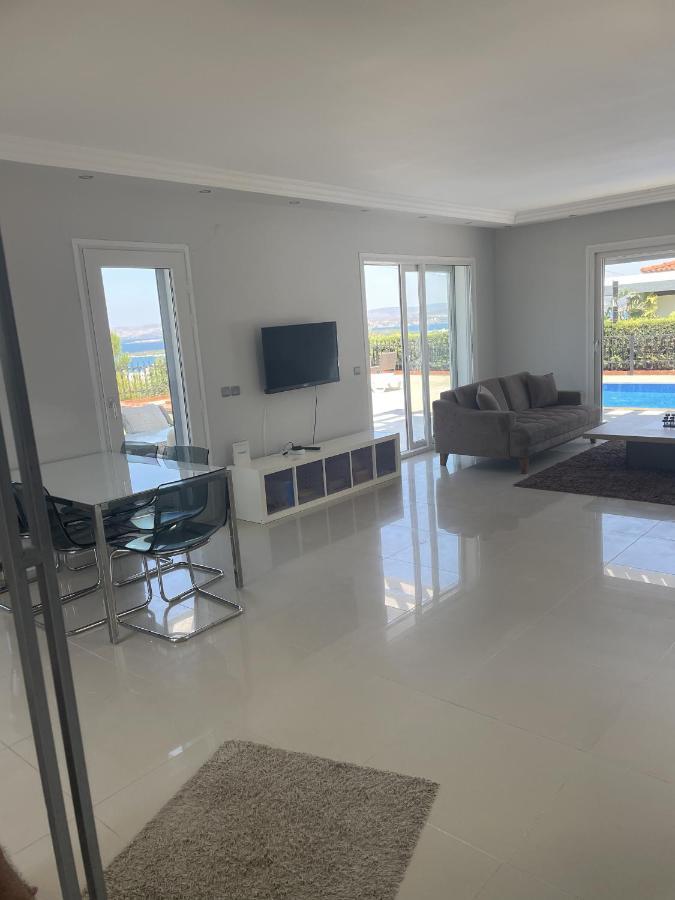 Luxury Villa With Amazing View, Çeşme Kültér fotó